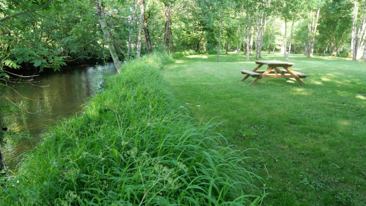 Les Chalets Du Moulin De Valade Condat-sur-Trincou Ngoại thất bức ảnh